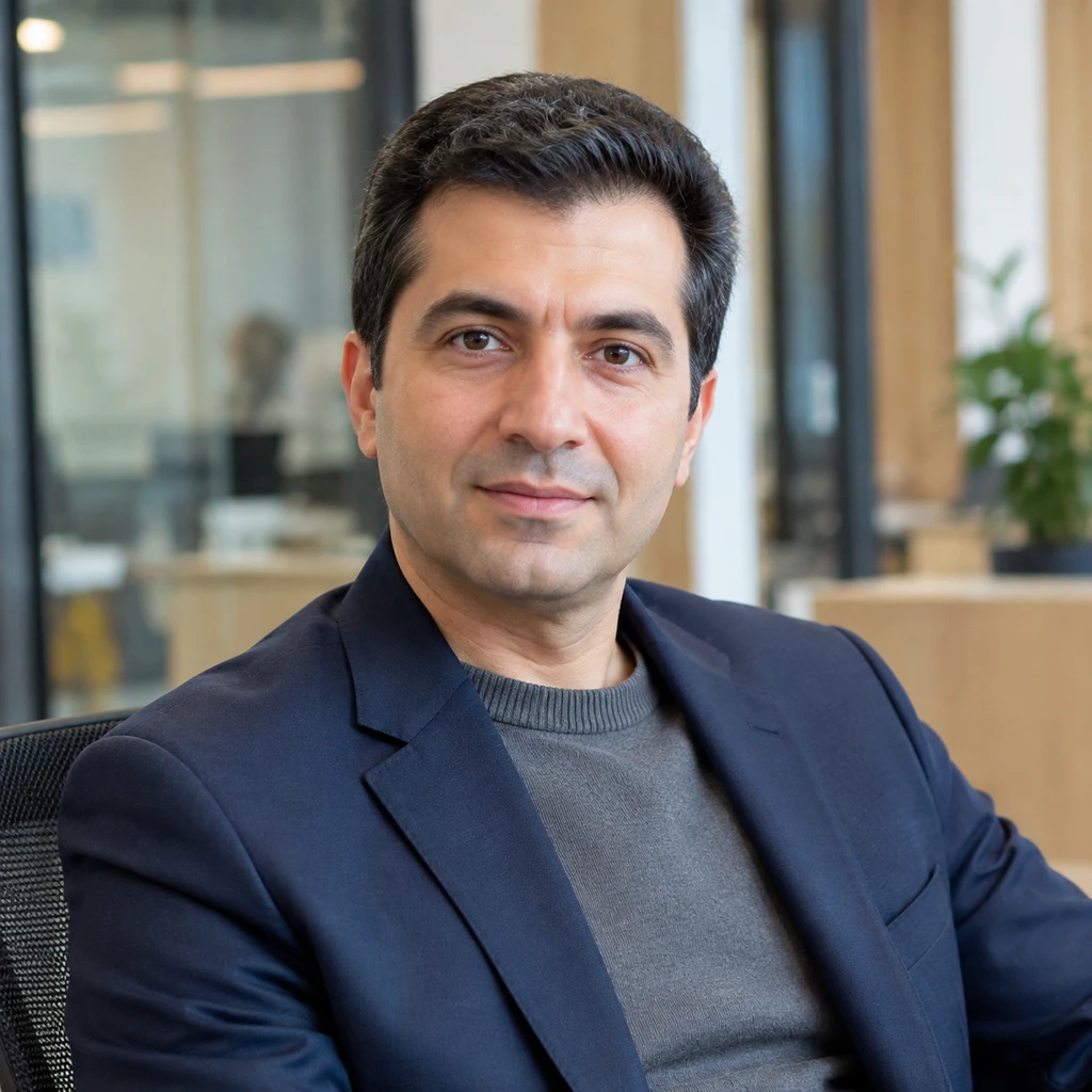 مهندس کامران رستمی — مدیر ارشد فناوری (CTO) هایپرمارکت آنلاین